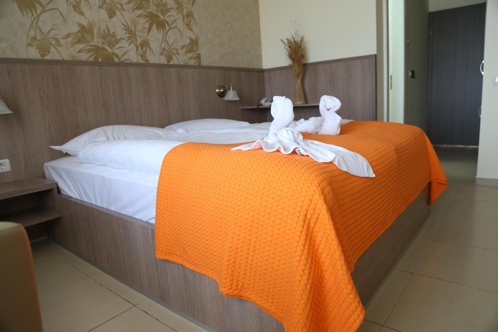 Piccadilly Hotel