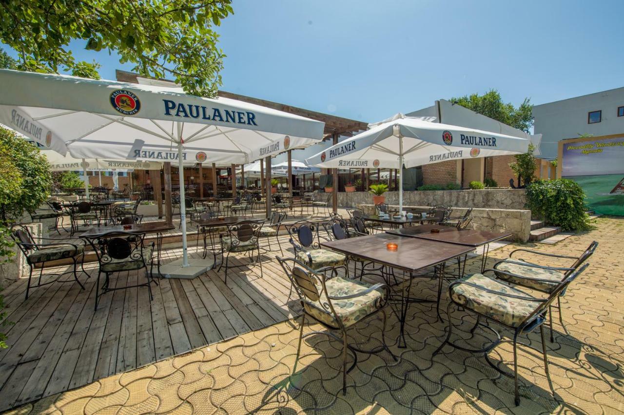 Piccadilly Hotel 3*